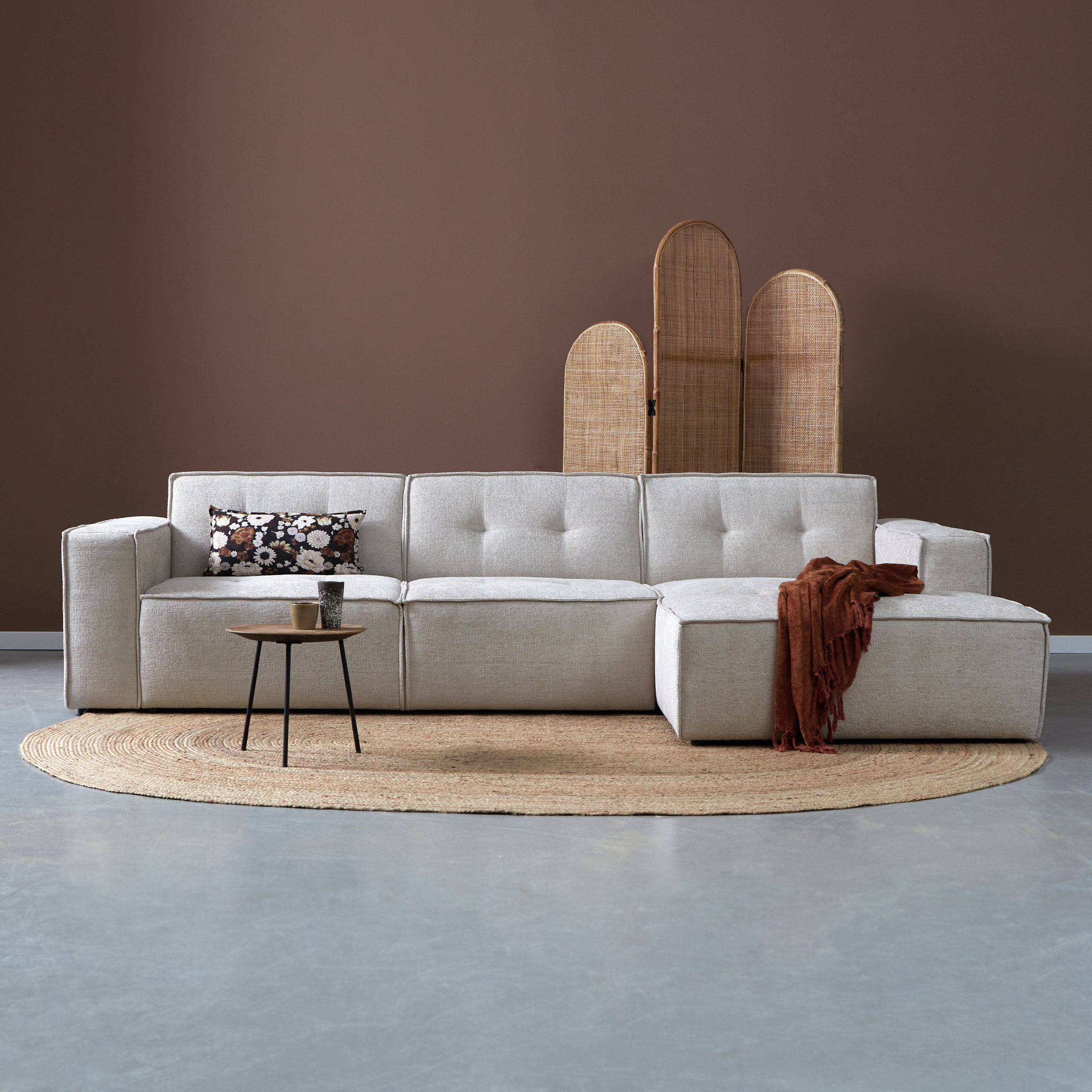 PEPP interiors Bank FLOW met chaise longue rechts in Majestic 603